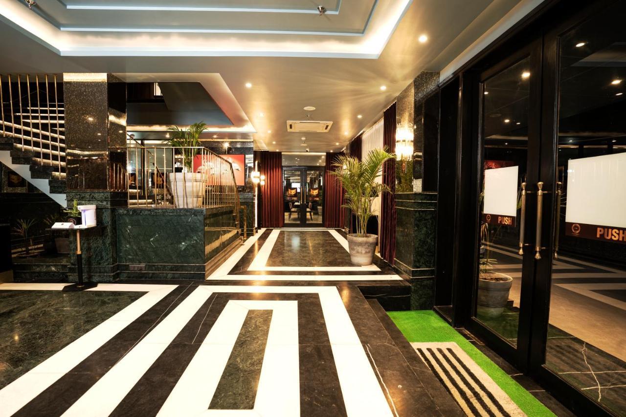 نيودلهي Foxoso Hotel, Delhi Airport المظهر الخارجي الصورة